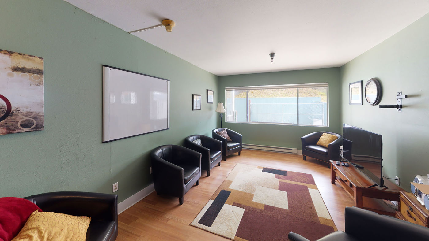263-W-Exchange-St-Living-Room(2)